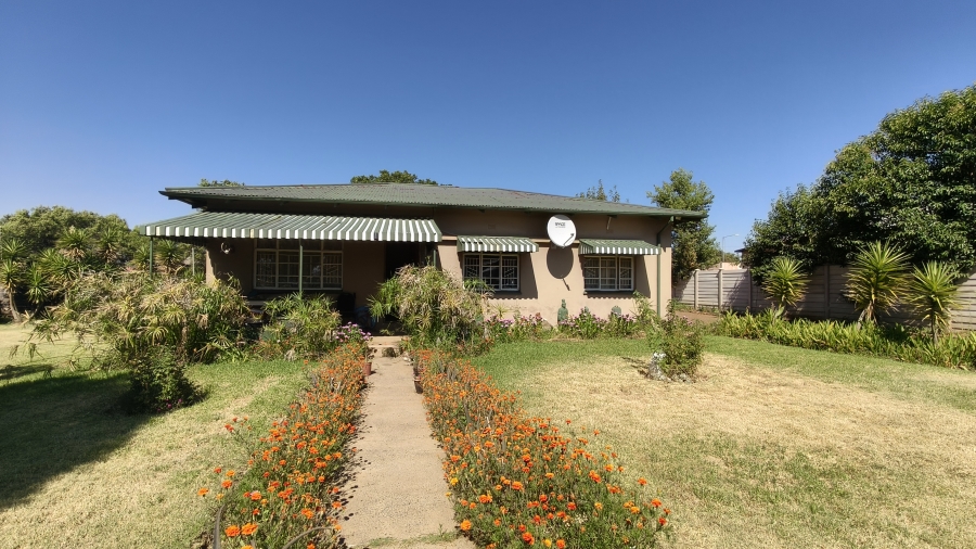 3 Bedroom Property for Sale in Theunissen Free State